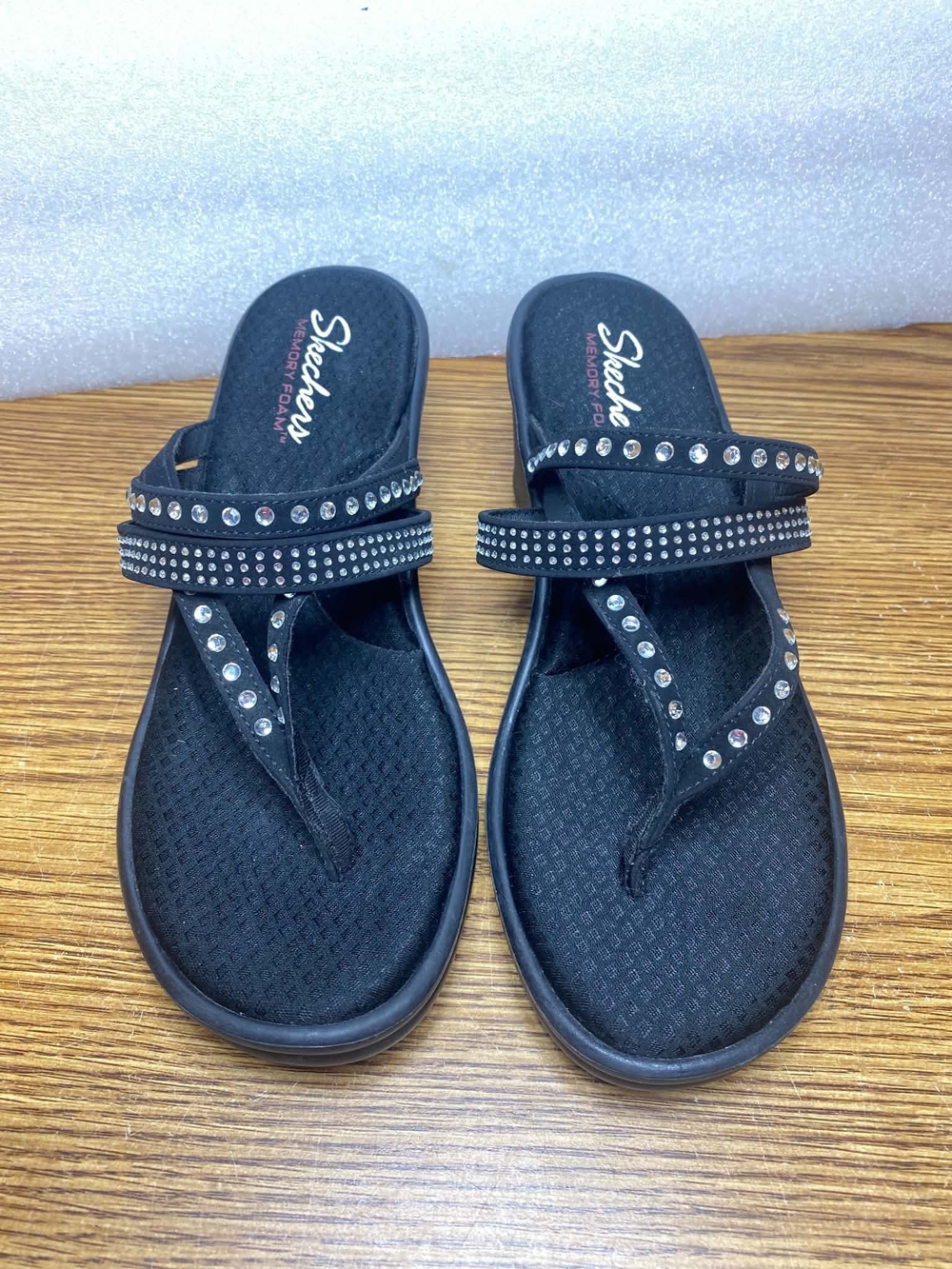 Skechers Women's Memory Foam Wedge Heel Black Rhinestone Strap Sandals Size 9M